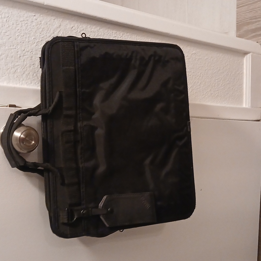ThinkPad BriefCase Clutch or Shoulder Strap